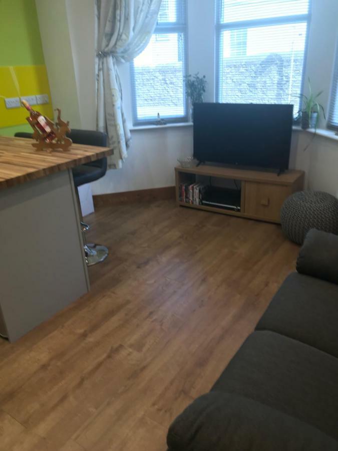 Nant Apartment - Ground Floor Menai Bridge Exterior foto